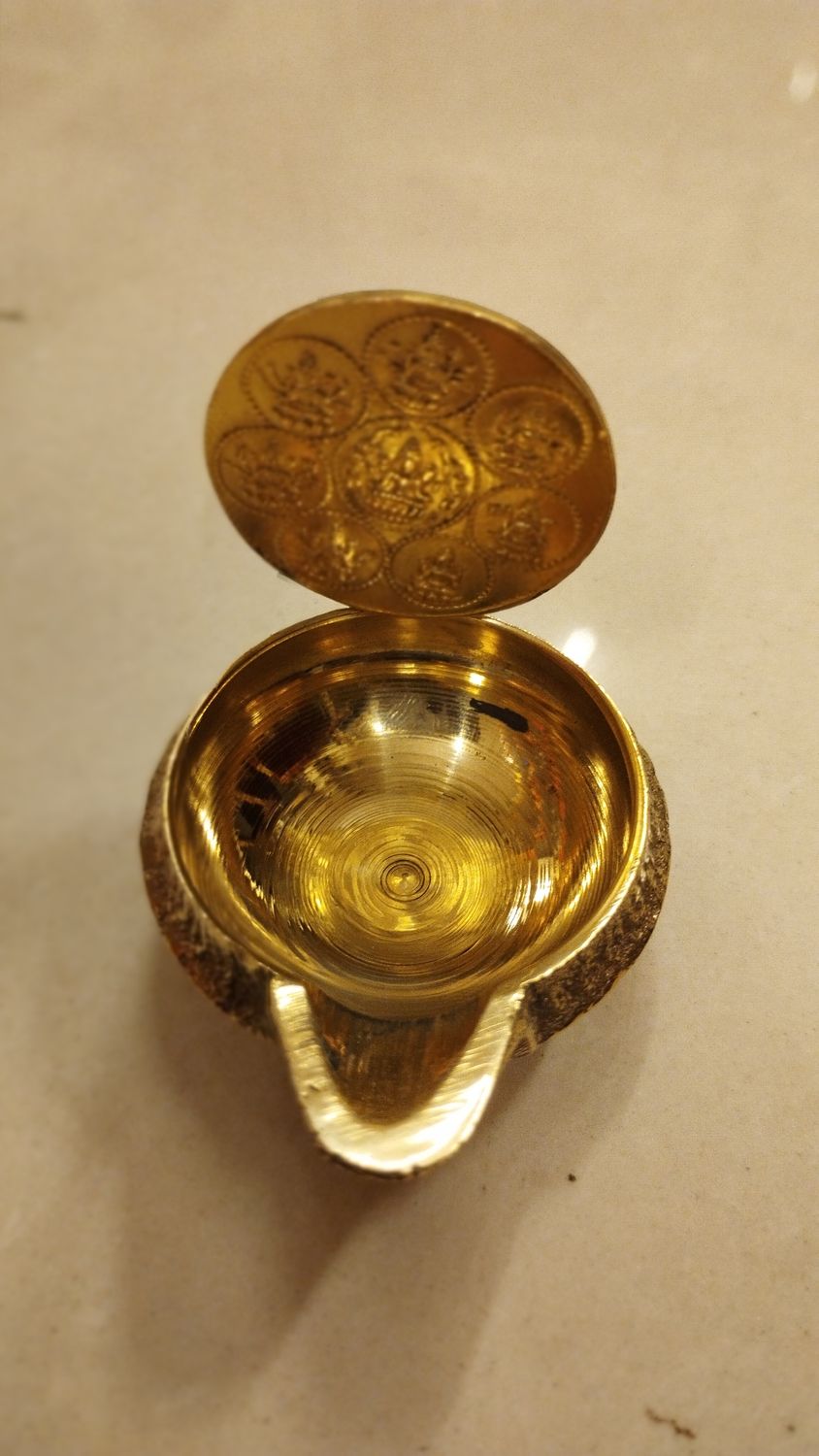 Brass kubera Gajalakshmi diya small