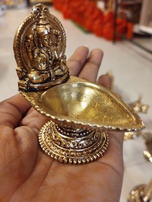 Brass light weight lakshmi diya