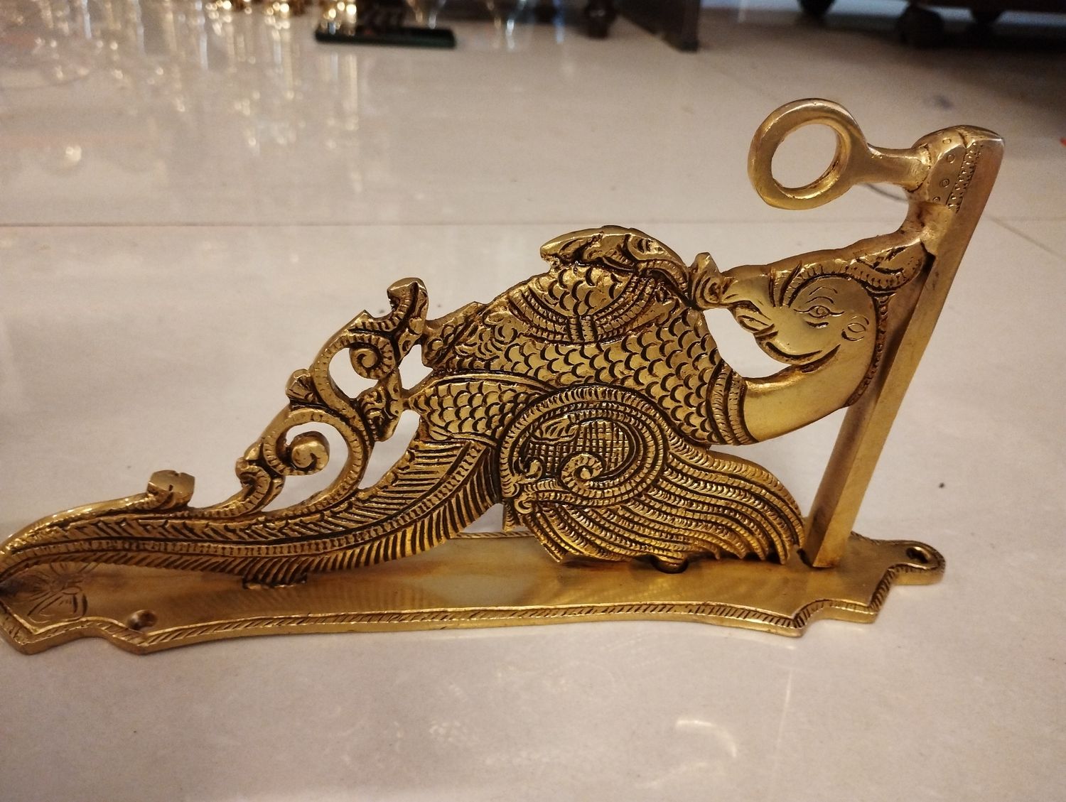 Brass parrot wall hanging (1.5kg)