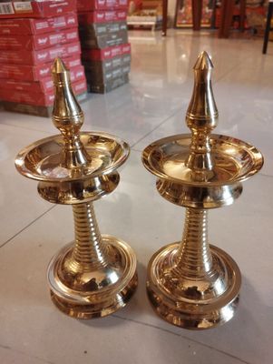 Brass kerla fancy lamp (M)
