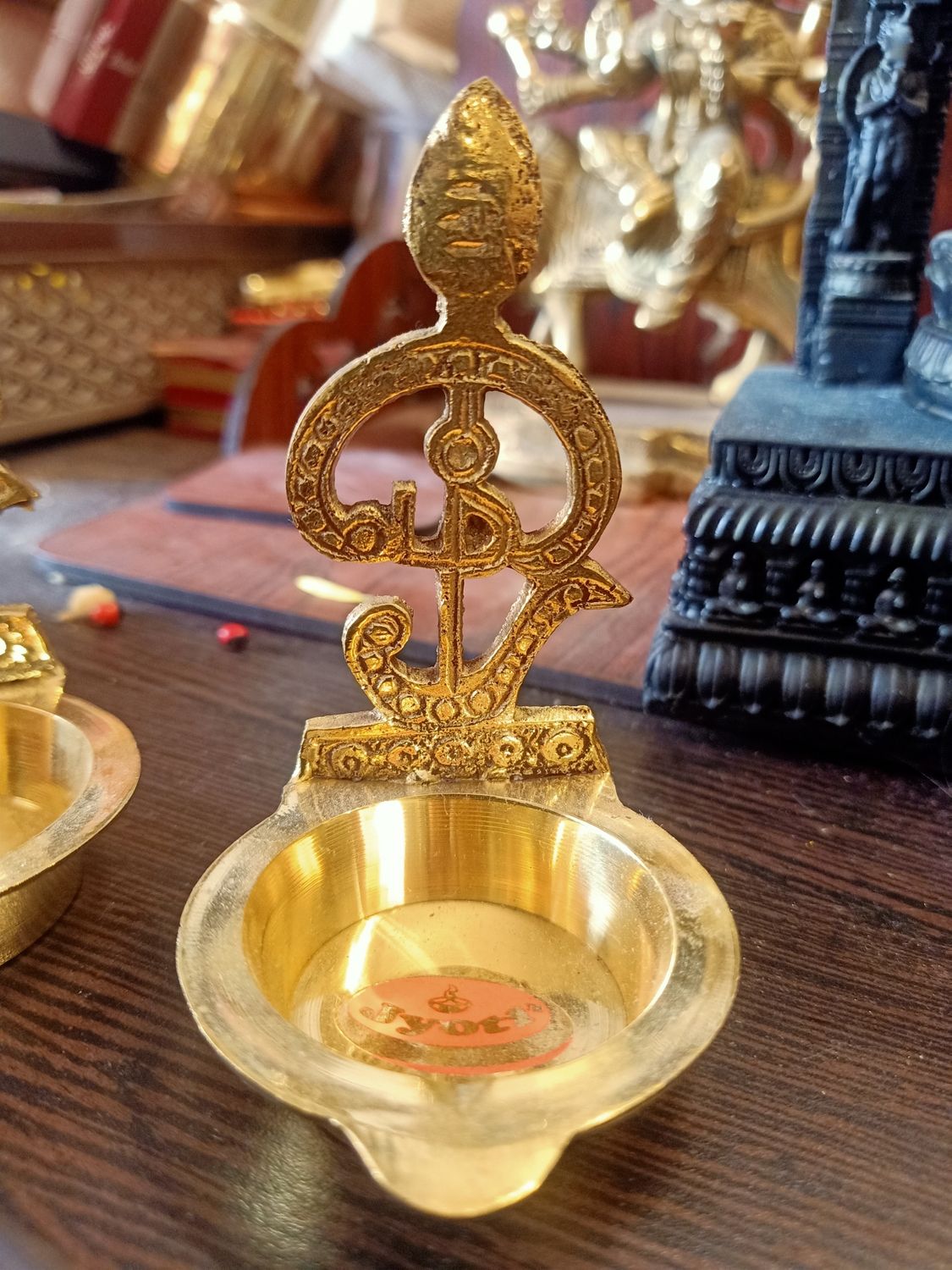 OM Diya