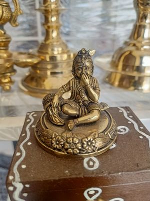 Brass butter Krishna (LT)