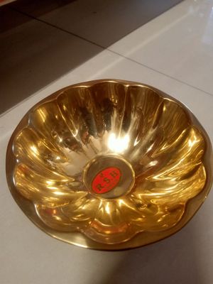 Brass bowl (b)