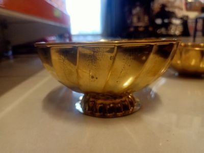 Brass bowl with stand (b)