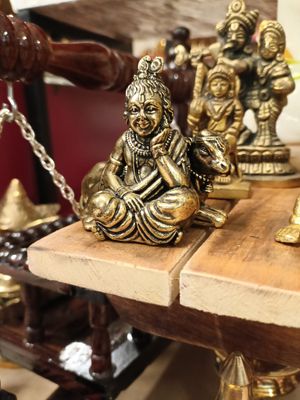 Cow Krishna (LT)