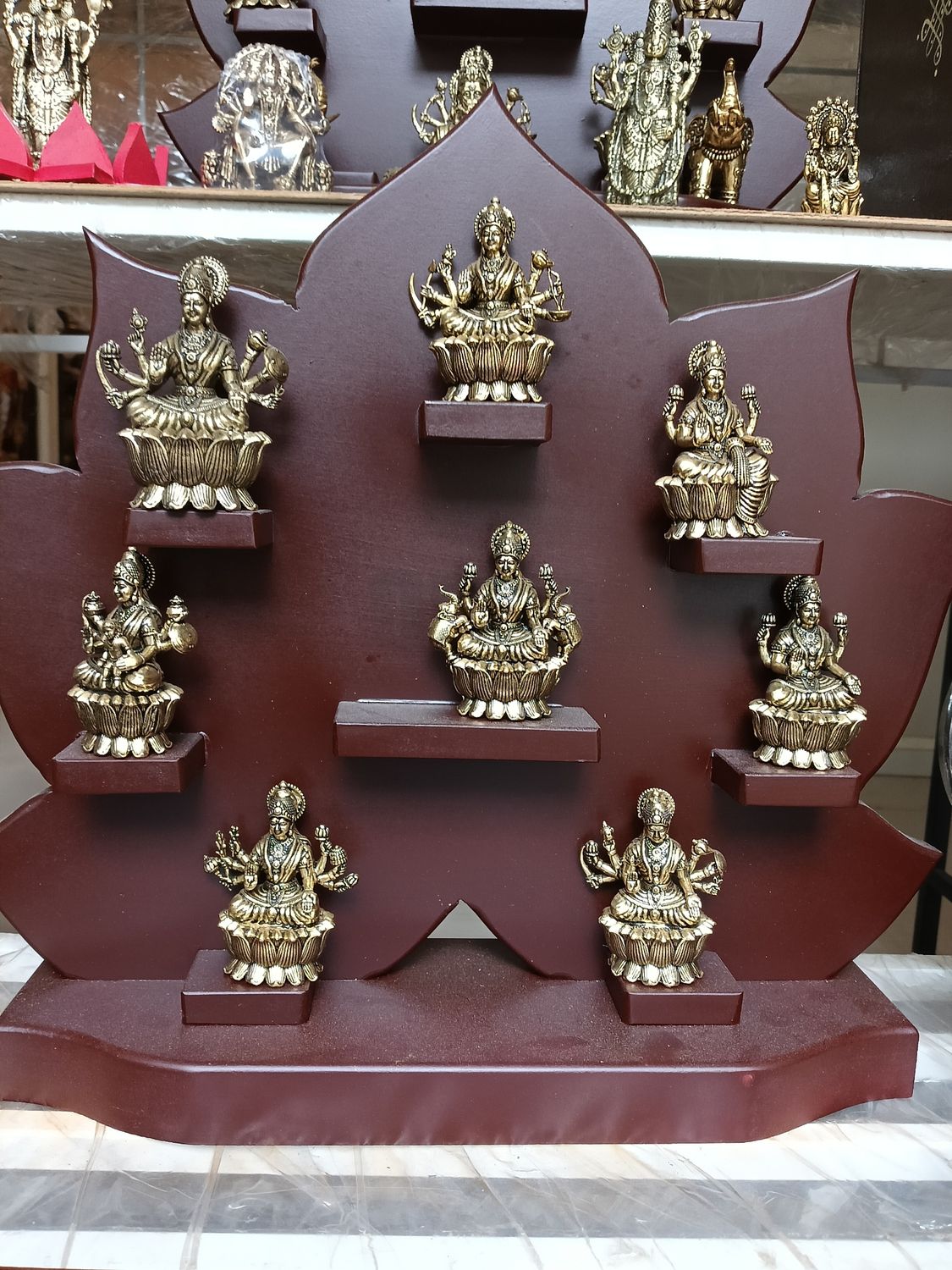 Asthalakshmi set with stand (LT)