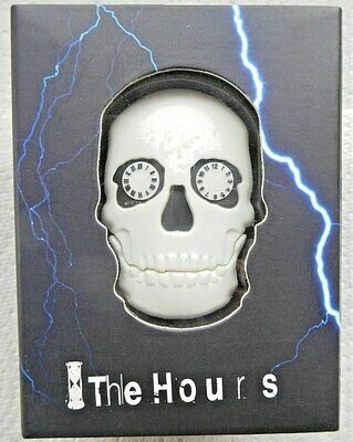 Damien Hirst &quot;The Hours See The Light Skull USBstick&quot; (#0467)
