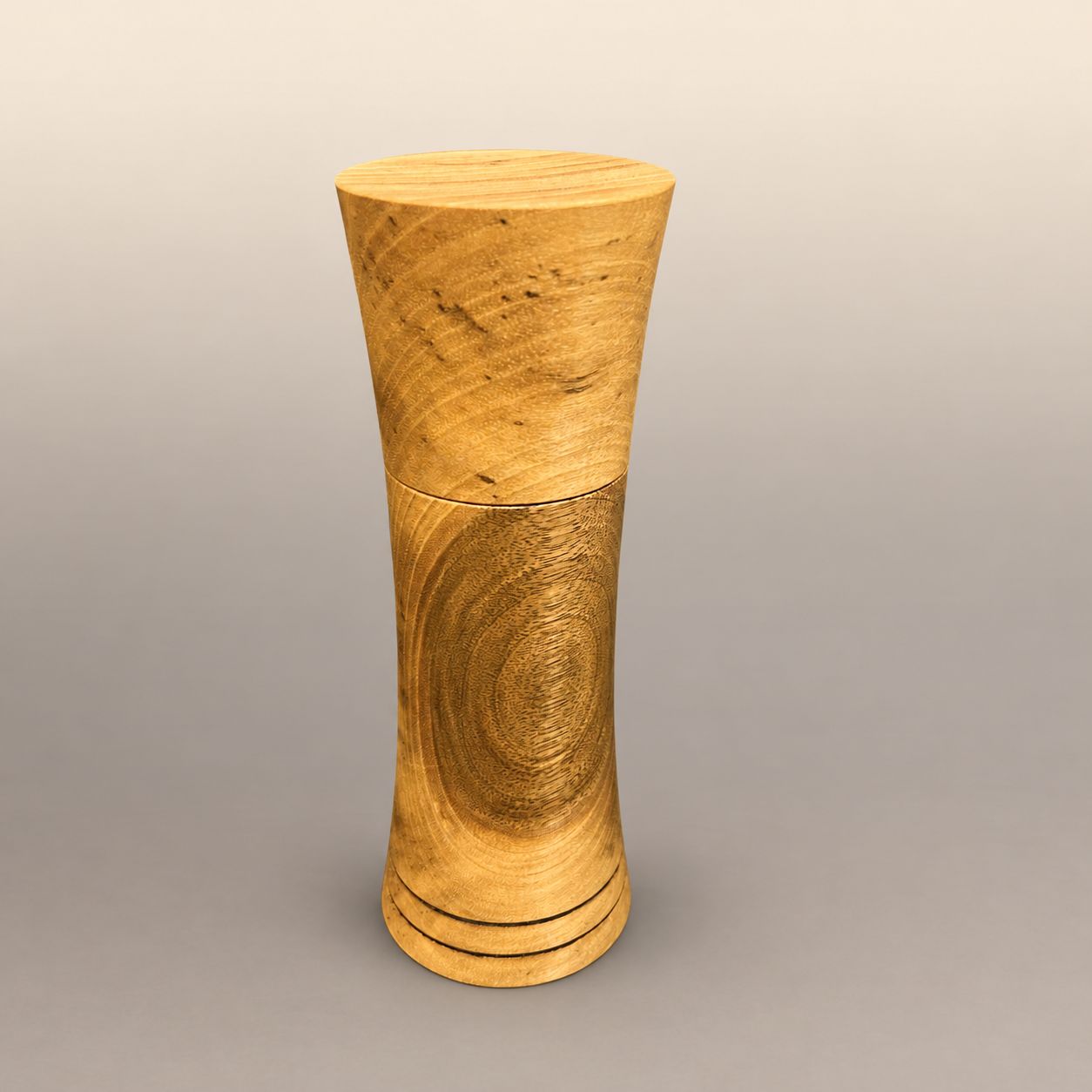 Pfeffer-/Salzmühle aus Nussbaum (17 cm)