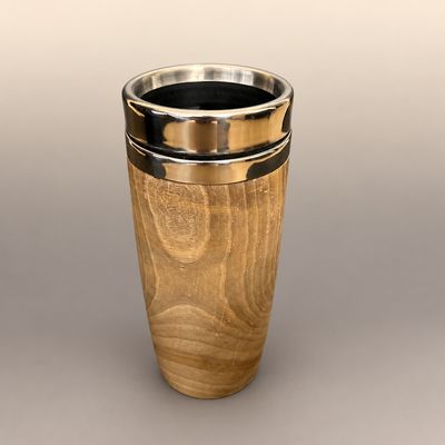 Kaffeebecher für unterwegs aus Nussbaum