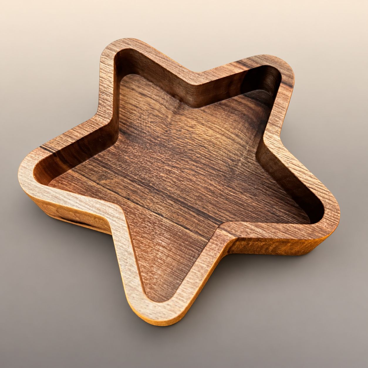 Sternschale aus Nussbaum (Ø 15 cm) Sternschale aus Nussbaum (Ø 15 cm)