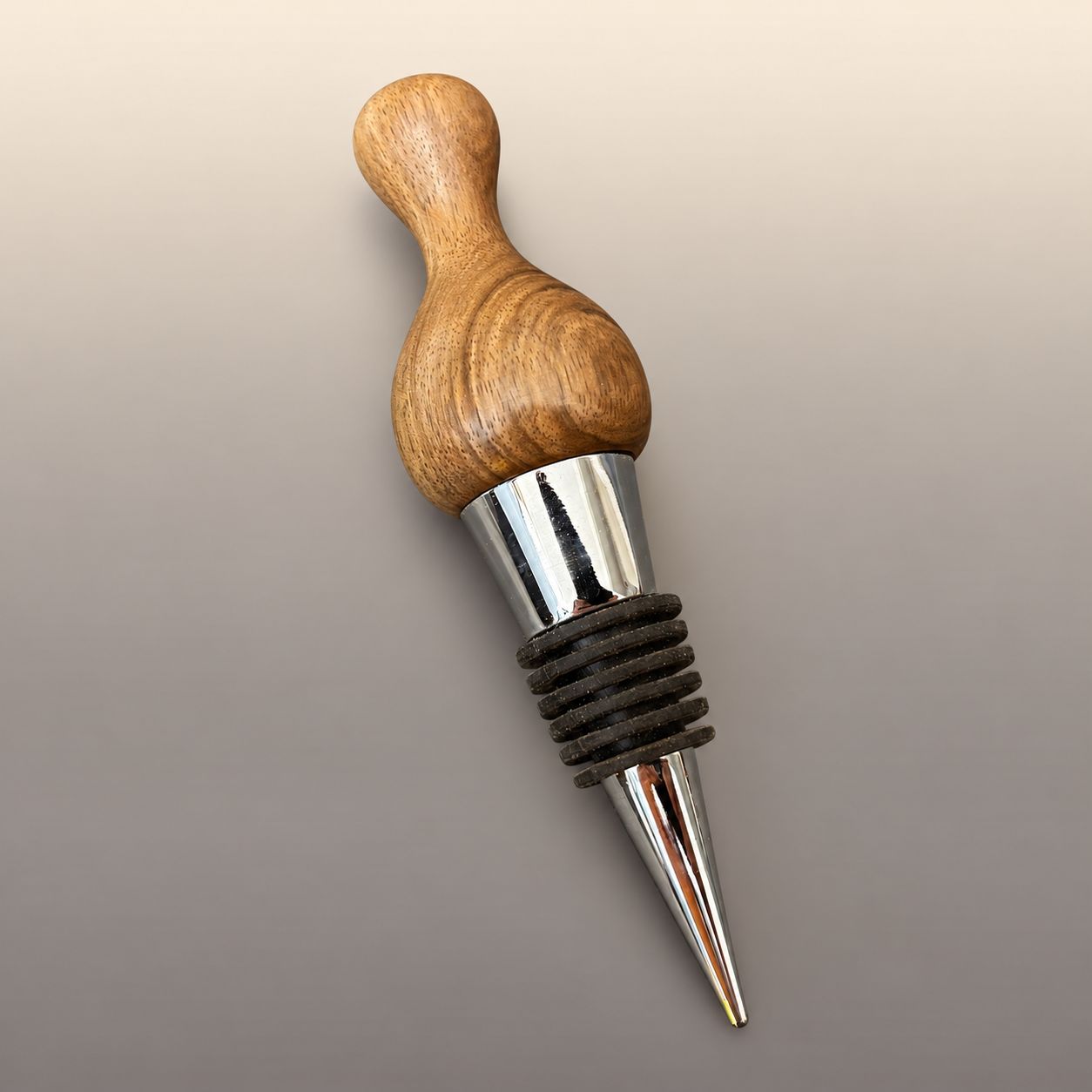Flaschenverschluss aus Nussbaum Flaschenverschluss aus Nussbaum