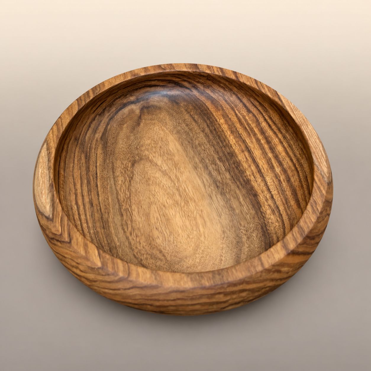 Schale aus Nussbaum (Ø 24 cm)