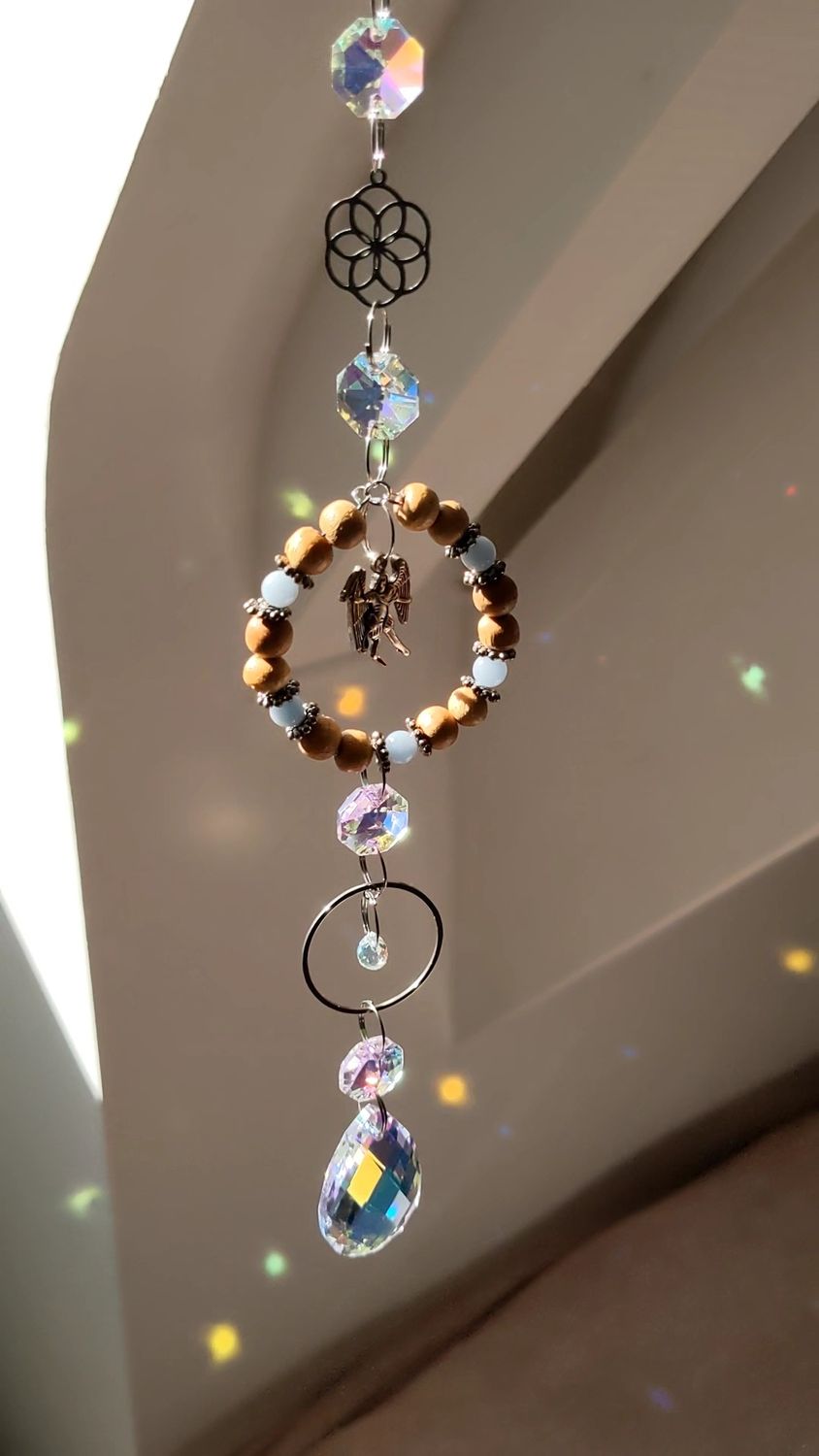 Archange Michaël et perles d&#39;Angélite