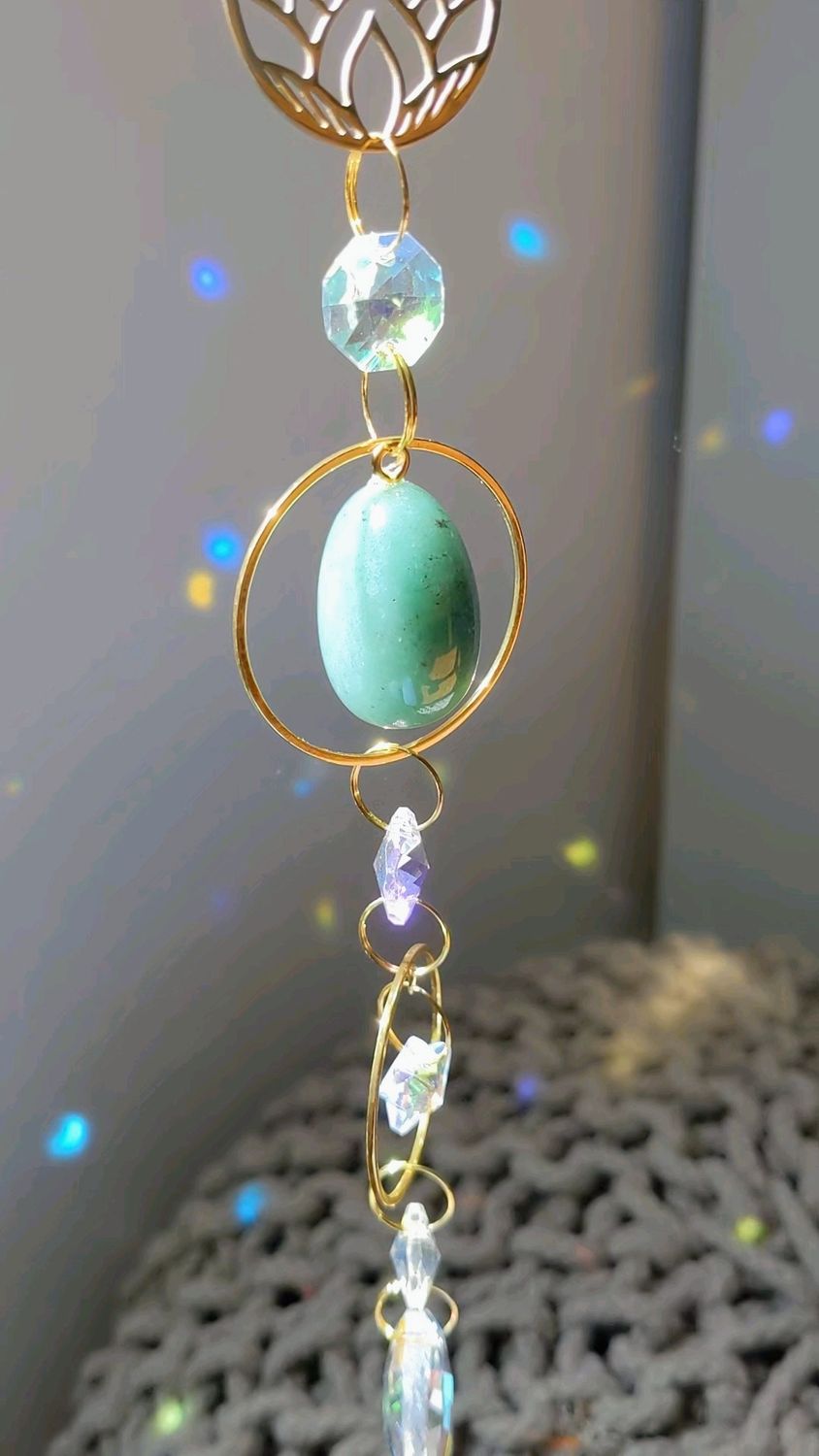 Attrape soleil minéraux "lotus et aventurine"