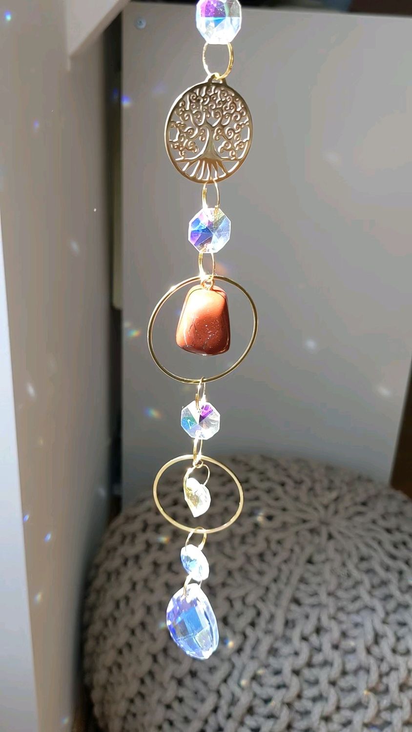 Attrape soleil minéraux "arbre de vie et jaspe rouge"