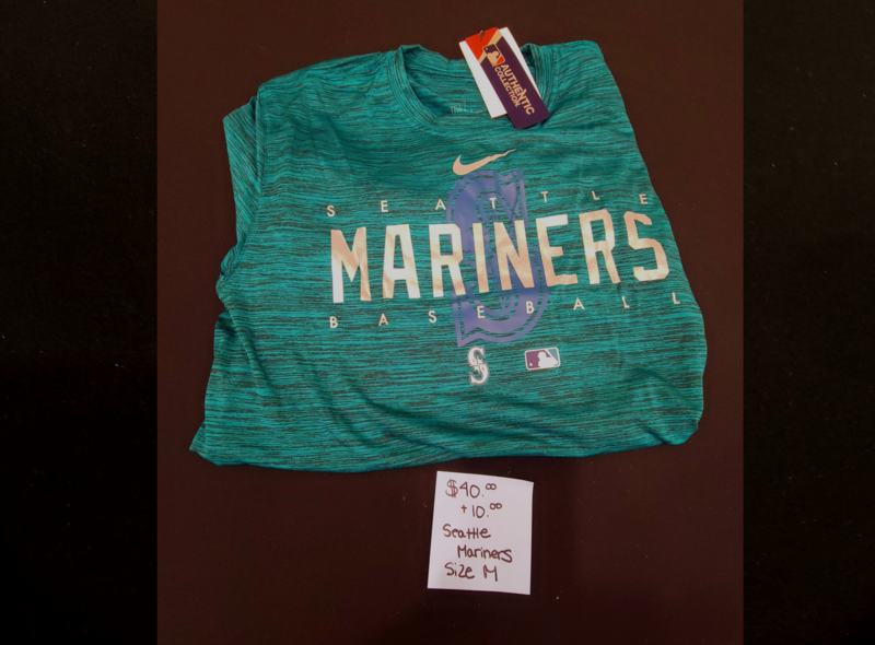 Seattle Mariners Baseball Jersey (Size M)