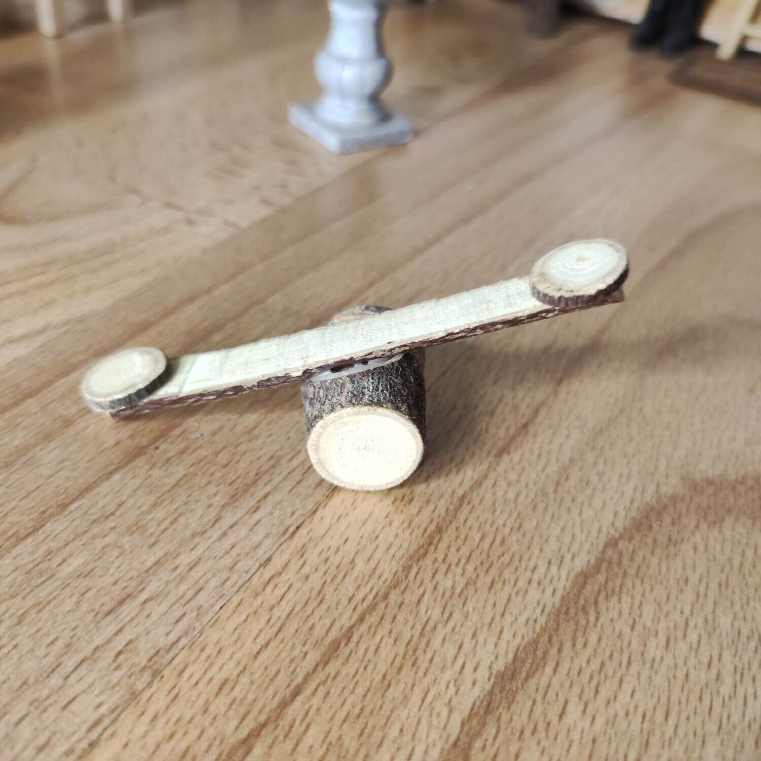 Miniatur Wippe. Wichteltür Zubehör. Miniaturgarten. Feentür. Dekoartikel