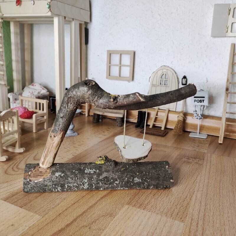 Miniatur Schaukel für den Weihnachtswichtel. Handarbeit. Wichteltür Zubehör. Miniaturgarten. Feentür. Holz. Dekoartikel