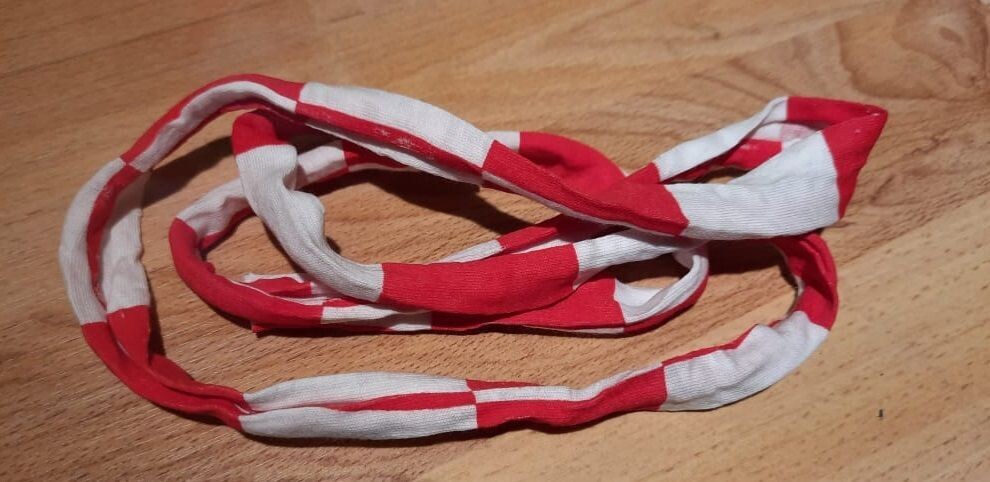 Absperrband aus Textilband für Wichteltür. 1 Meter Baumwolle und  recycelte elastische Fasern. Dekoartikel