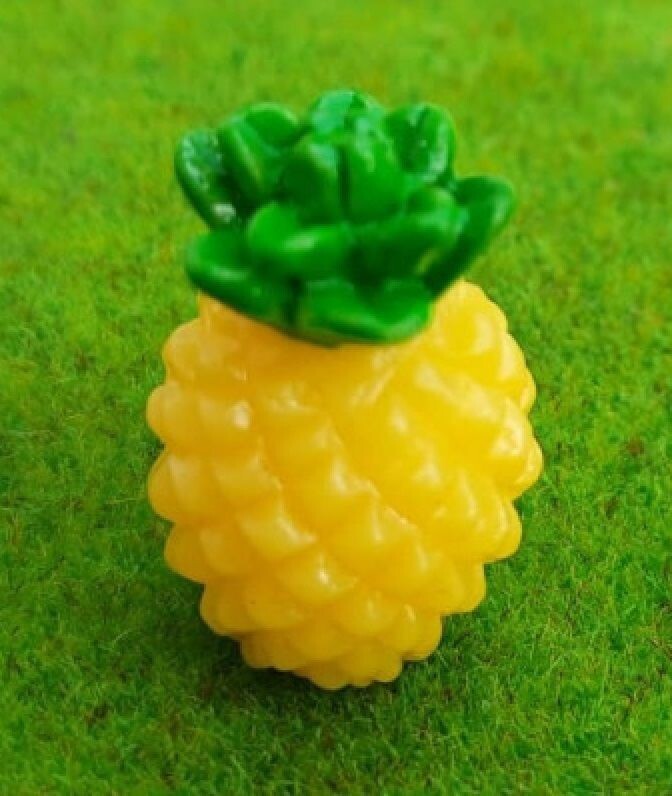 Miniatur Ananas, ca. 3 cm - Wichteltür Zubehör. Dekoartikel. Dekoartikel