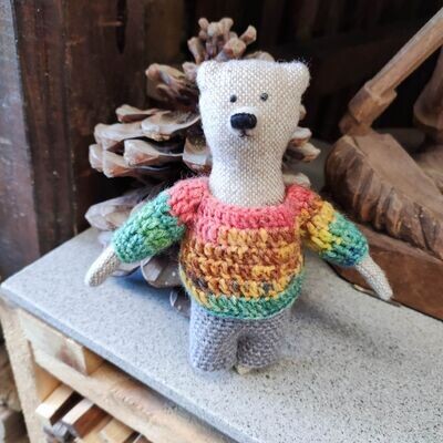 Gehäkelter Pullover  Hundertwasser gelb-grün-braun (Pulli für 13 cm Baby Bären). Wolle und Polyamid. Dekoartikel. Gebraucht