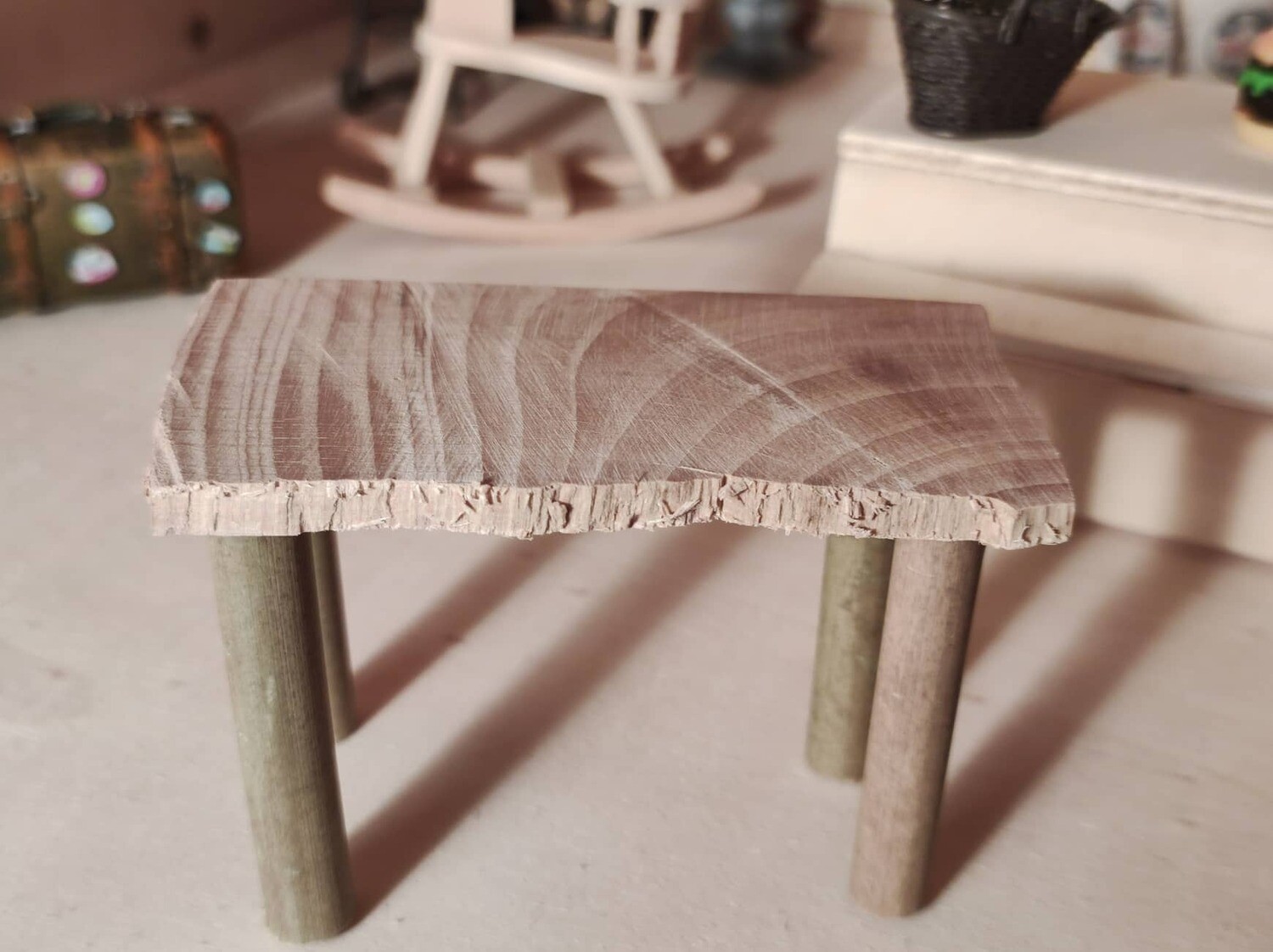 Miniatur Tisch aus Buchenholz. Wichteltür Zubehör. Nisse. Wichtel. Feentür. Feentür. Dekoartikel