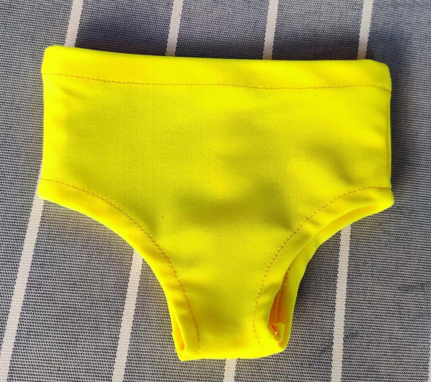 Badehose Gelb (für 40 cm Bären). Dekorartikel. Gebraucht