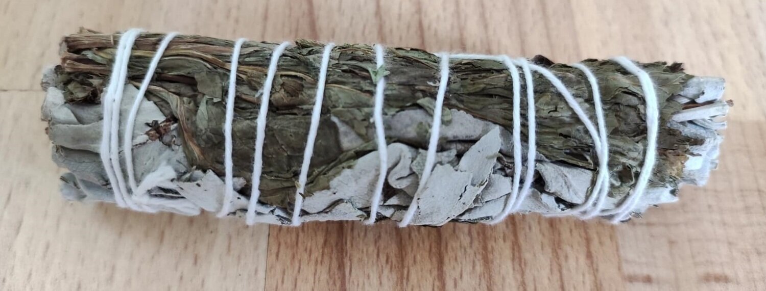 Weißer Salbei & Pfefferminz- Smudge 11 cm Weißer Salbei & Pfefferminz- Smudge 11 cm