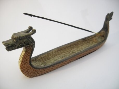 Räucherstäbchenhalter chinesisches Drachenboot braun/ orange Räucherstäbchenhalter chinesisches Drachenboot braun/ orange