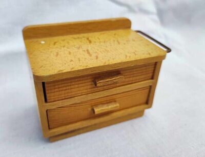 Vintage Küchenschrank für Wichteltür und Puppenstube. Dekoartikel