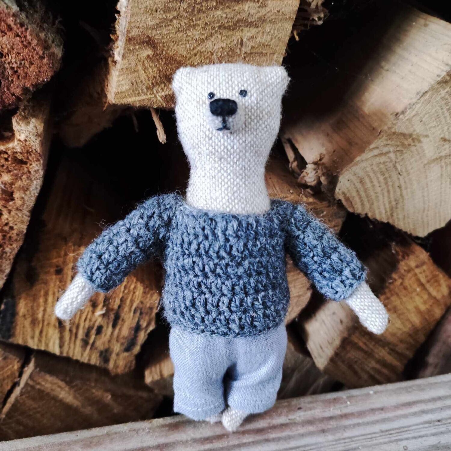 Gehäkelter Pullover  Dunkelgrau (Pulli für 13 cm Baby Bären). Wolle, Polyamid. Dekoartikel