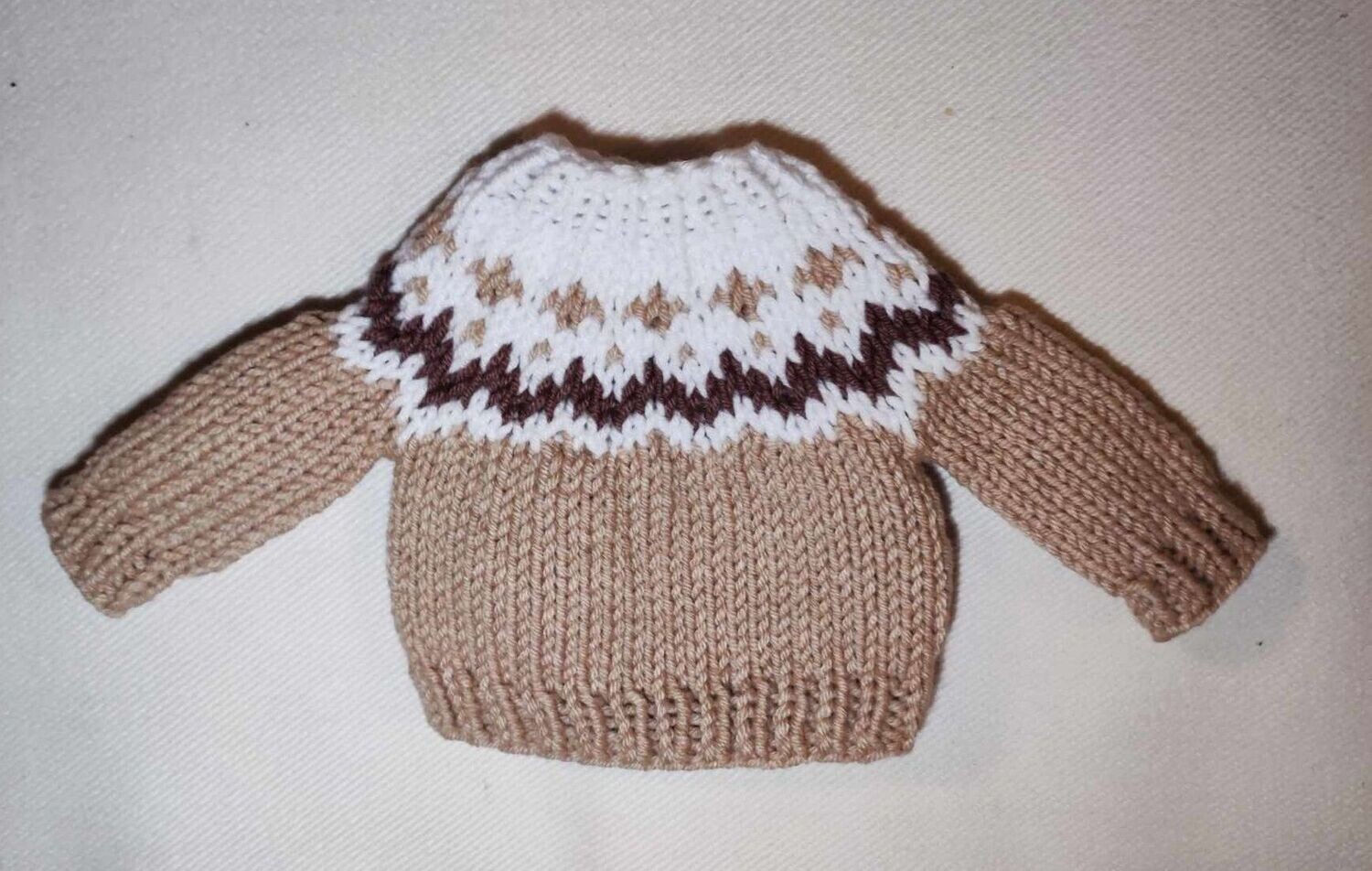 Kleiner Jacquard Pullover. Hellbraun. Strickpullover. Wolle. Für 23 cm Bären. Dekoartikel. Gebraucht