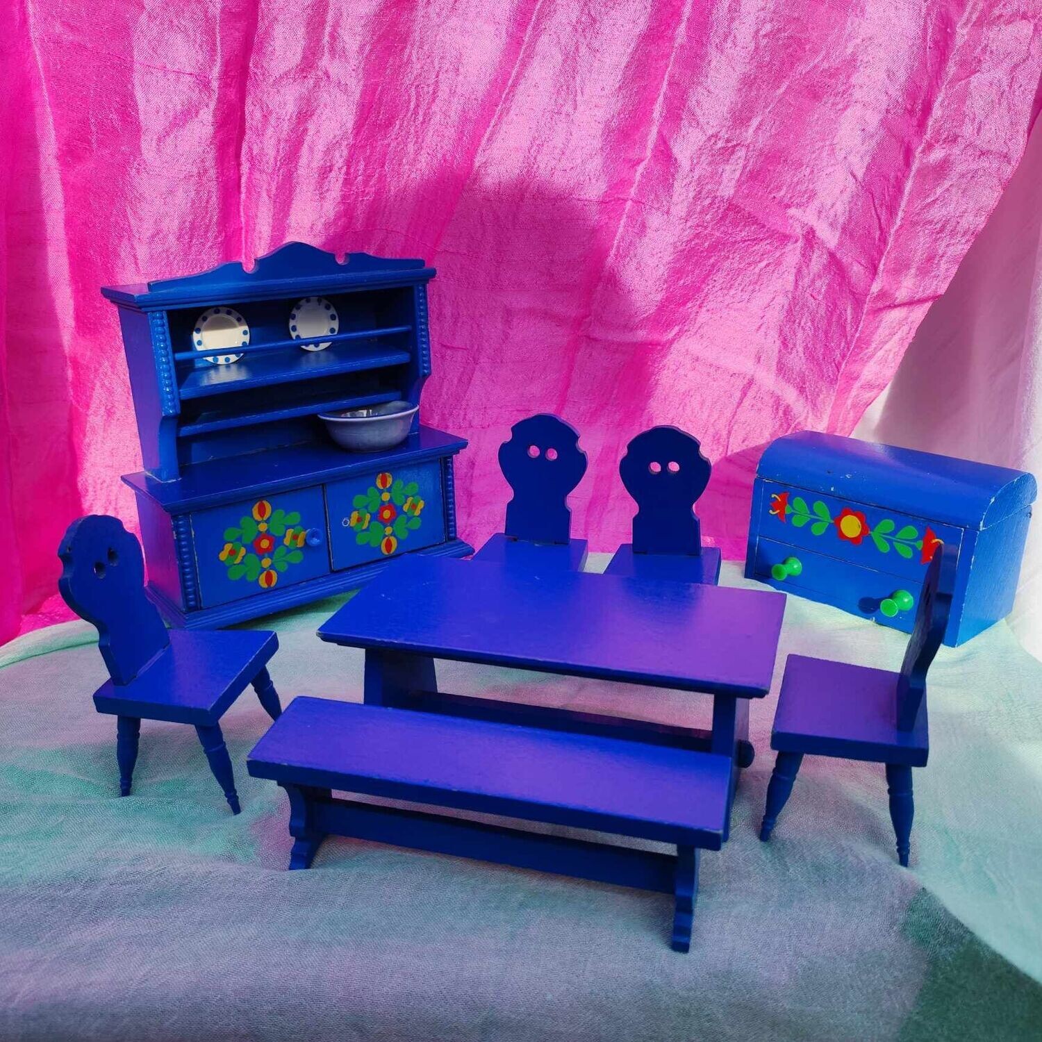 Vintage Puppenstuben Möbel Set Esszimmer Blau. Holz. Dekoartikel