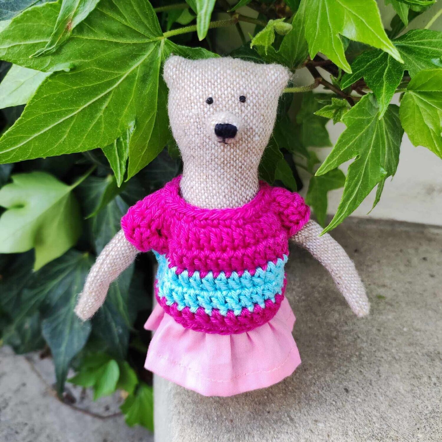 Gehäkelter Pulli  pink-türkis gestreift. Baumwolle (Pullover für 13 cm Baby Bären). Dekoartikel. Gebraucht