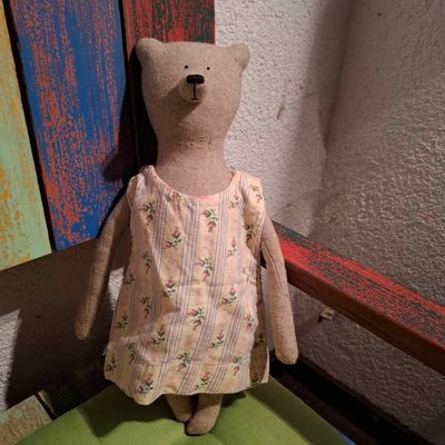 Vintage Kleid Rosa mit Blumenmuster (für 40 cm Bären). Gebraucht. Baumwolle. Dekoartikel