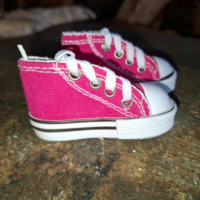 Baeren Turnschuhe Pink 7,5 cm - Deko Baeren Turnschuhe Pink 7,5 cm - Deko
