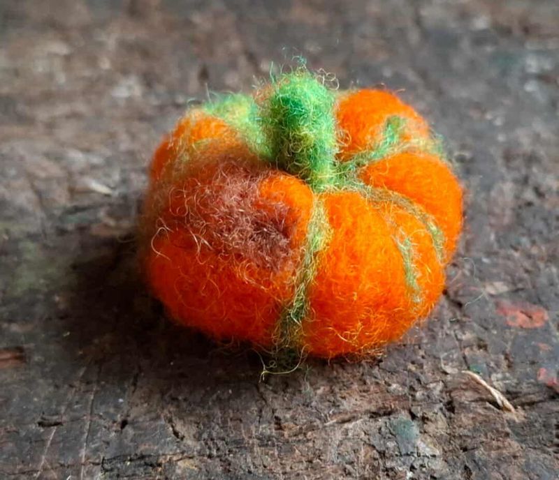 Miniatur Kuerbis gefilzt