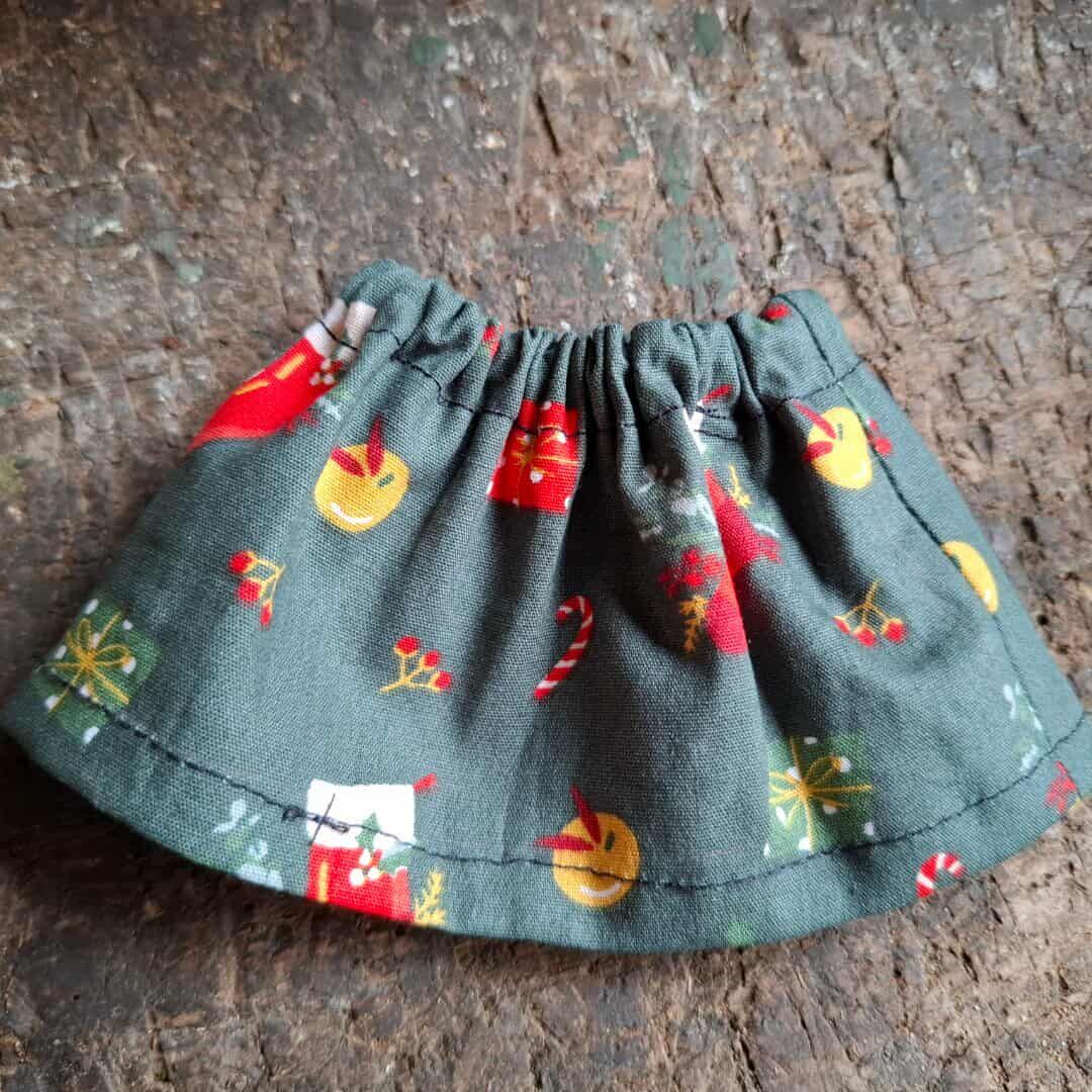 Rock mit Weihnachtsmuster fuer 23 cm Philomena Kloss Baer Rock mit Weihnachtsmuster fuer 23 cm Philomena Kloss Baer