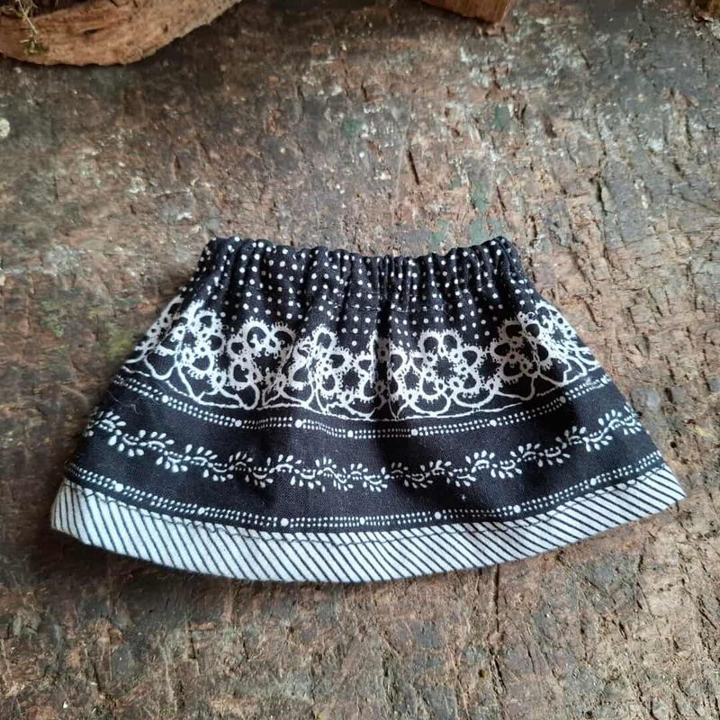 Vintage Rock fuer 23 cm Philomena Kloss Baer