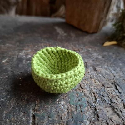 Miniatur Häkelkorb grün