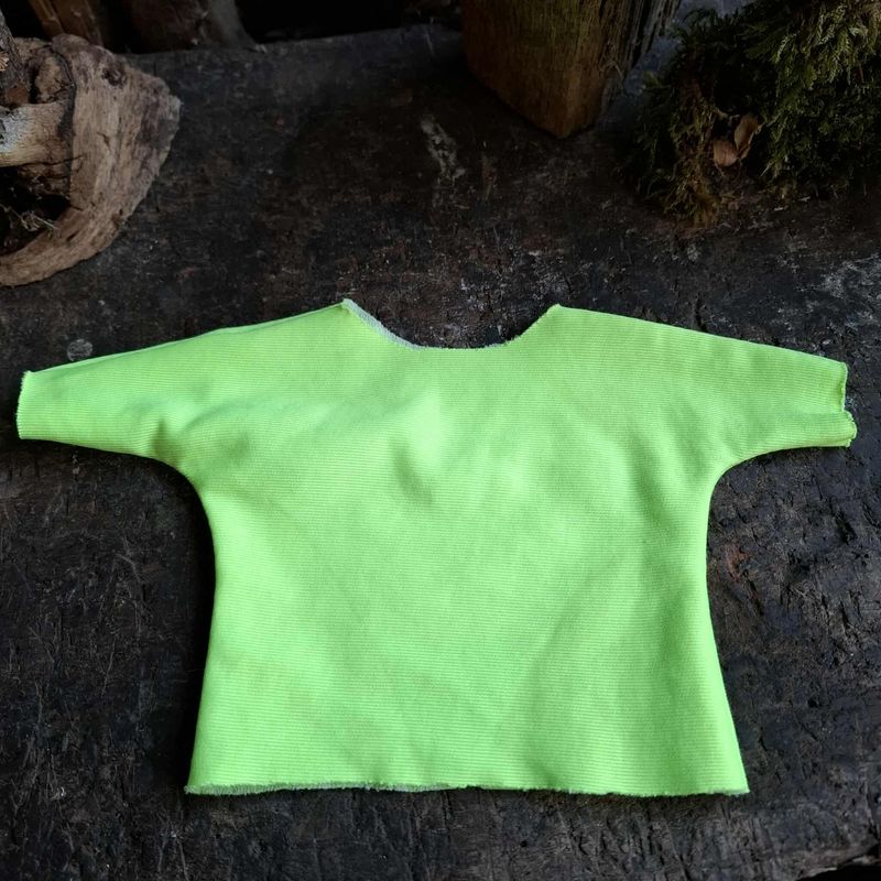 Gelb-gruenes T-Shirt fuer 40 cm Philomena Kloss Baeren