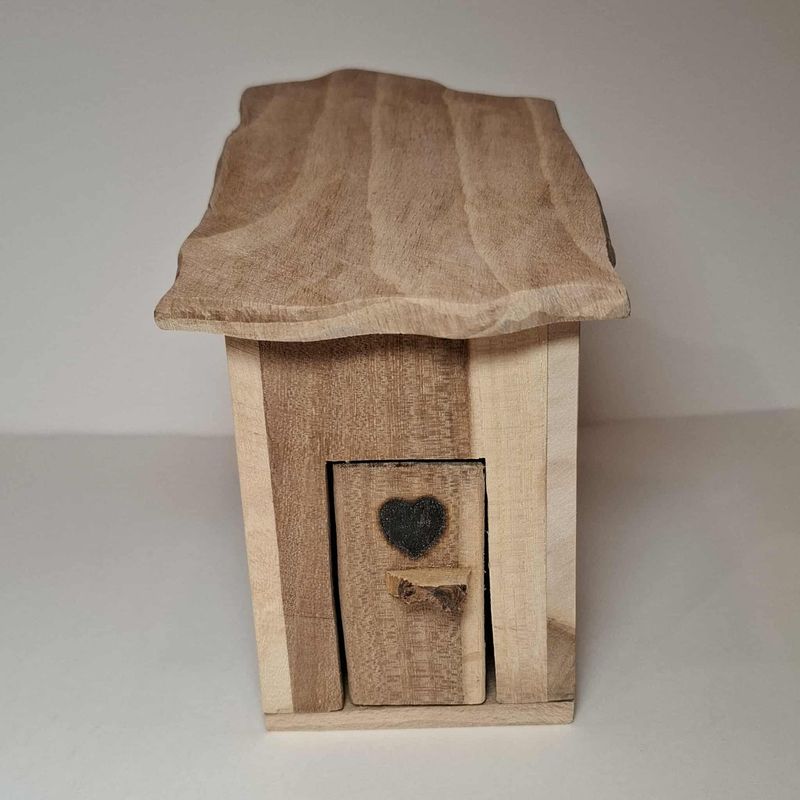 Miniatur Toilettenhaeuschen