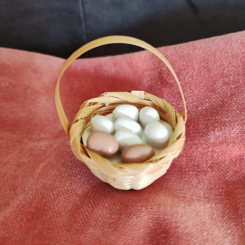 Miniatur Eierkorb für die Wichteltür Miniatur Eierkorb.