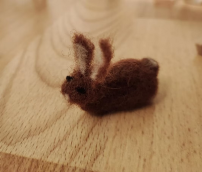 Gefilzter Miniatur-Hase Gefilzter brauner Miniatur Hase