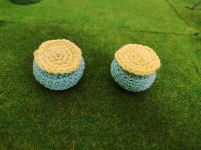 Miniatur Hocker Set gehäkelt 3 cm Miniatur Hocker Set gehäkelt 3 cm