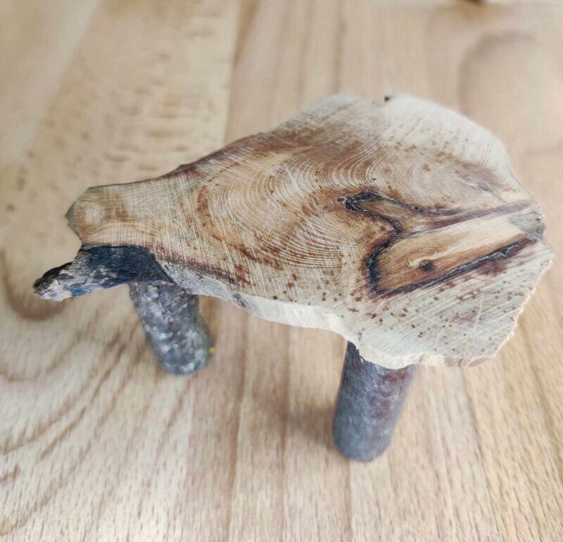 Miniaturtisch aus Holz Wichteltür Zubehör Miniaturtisch aus Holz Wichteltür Zubehör
