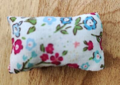 Wichtelkissen 5 cm mit Blumenmuster Wichtelkissen 5 cm mit Blumenmuster