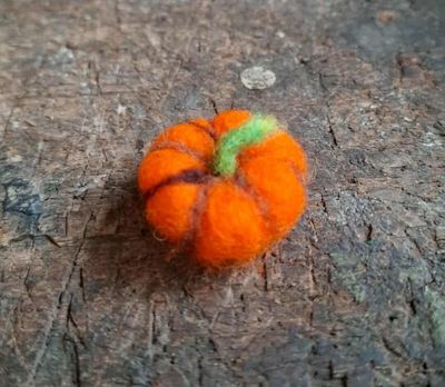 Miniatur Kuerbis gefilzt