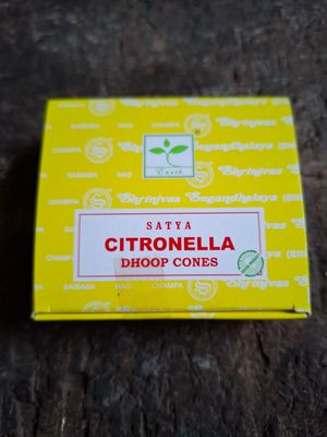 Satya Citronella Räucherkegel 12 Stück