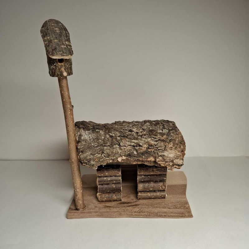 Miniatur Blockhaus mit Vogelhaus